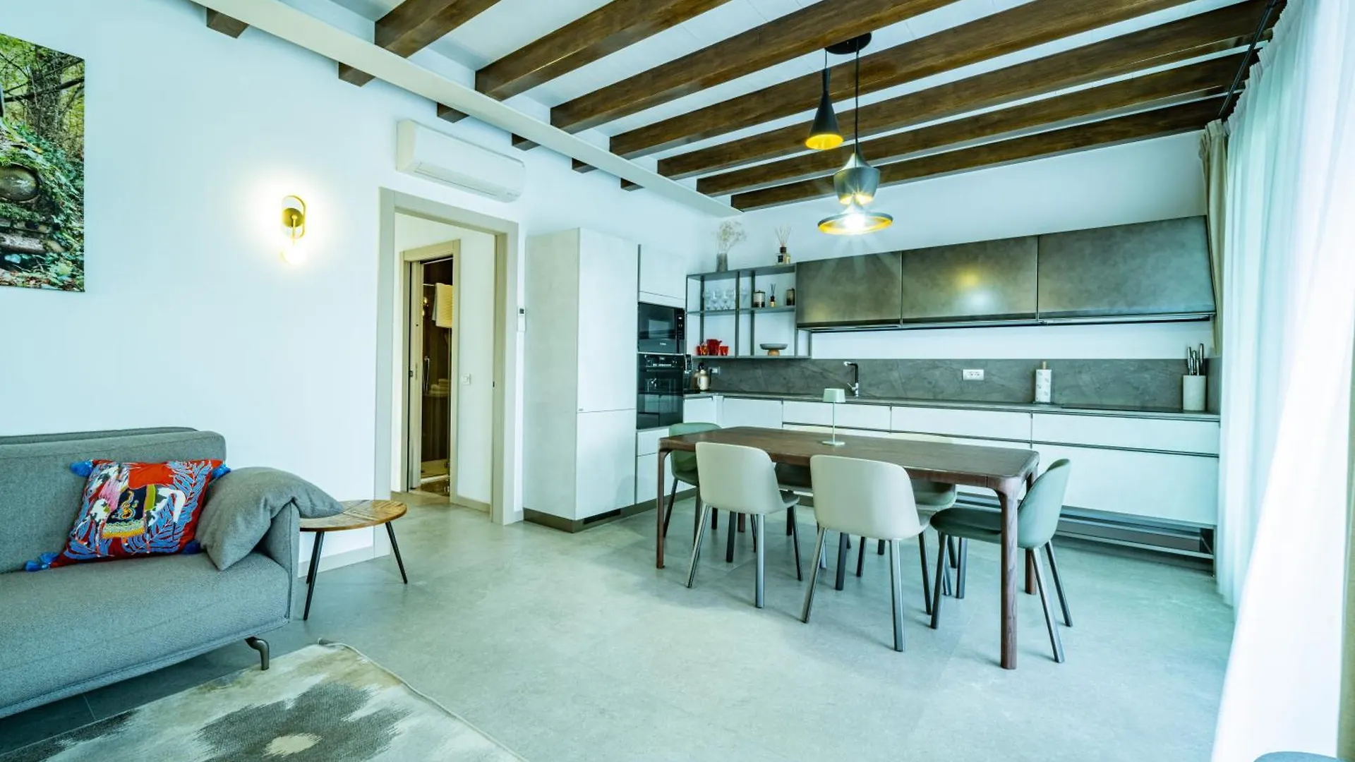 Lake Breeze Apartment Sirmione