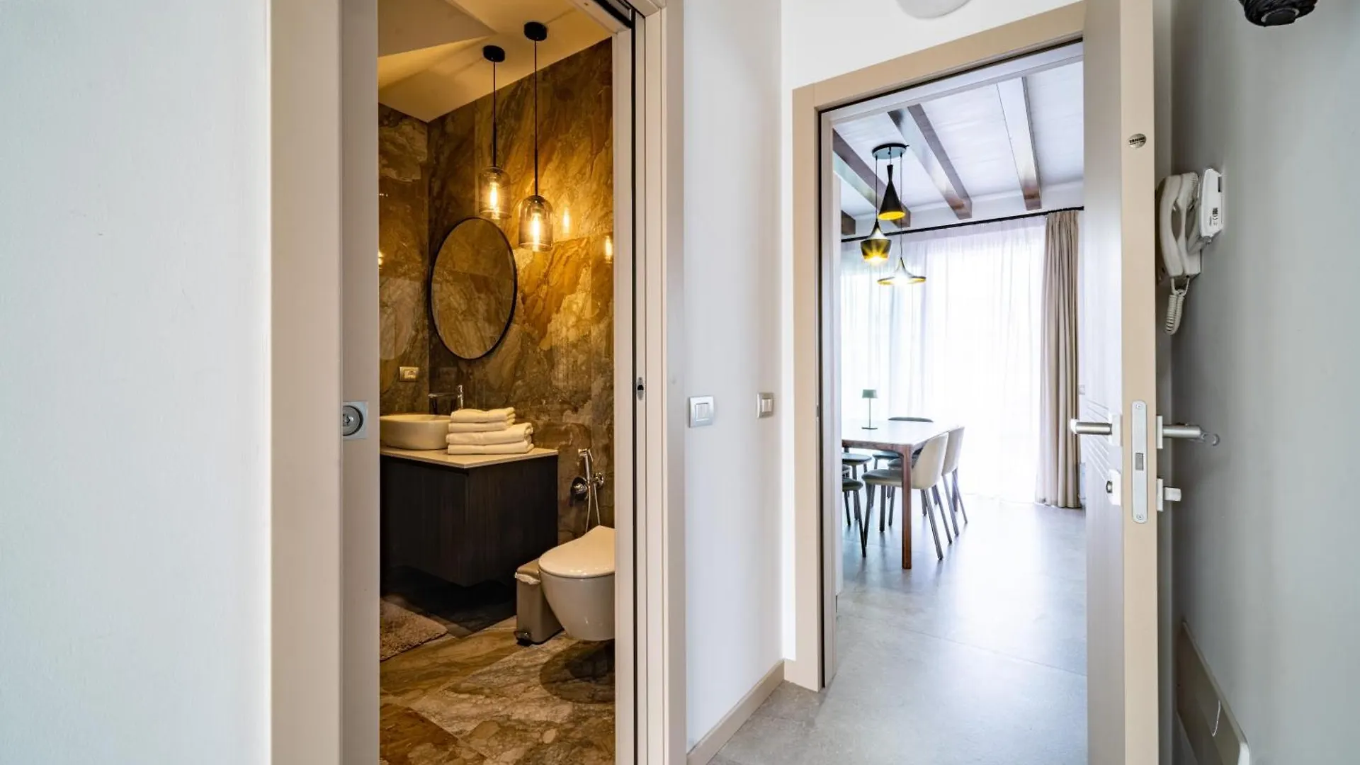 Lake Breeze Apartment Sirmione