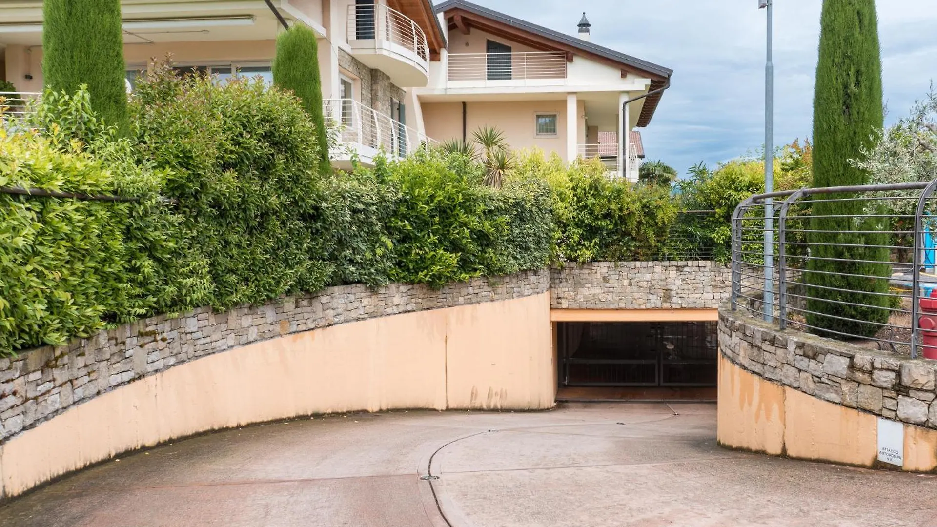 Lake Breeze Apartment Sirmione